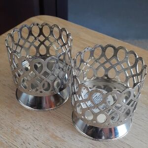 Set of 2 Silver Metal Candle Holders MM113